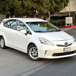 2014 Toyota Prius V