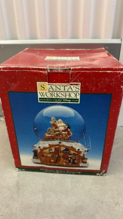 Disney Store Santa’s Workshop Musical Snow Globe Mickey Santa Christmas