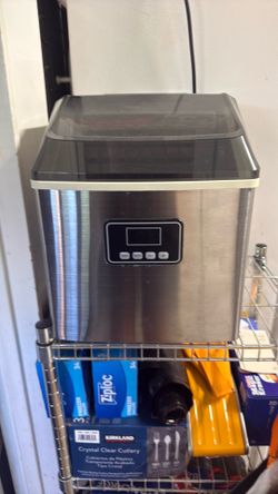 Ice maker