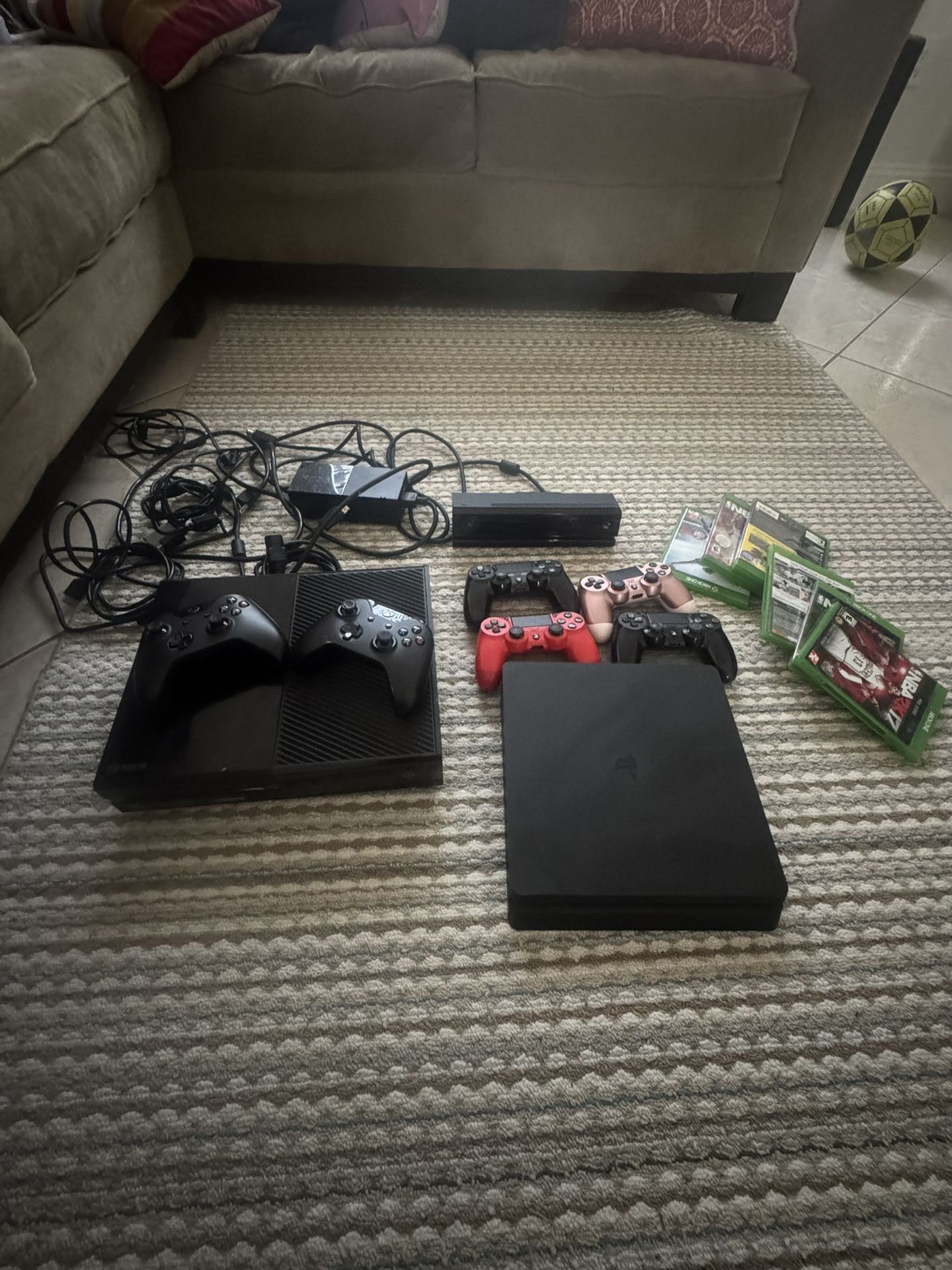 🎮 For Sale: PS4 & Xbox One – Excellent Condition!