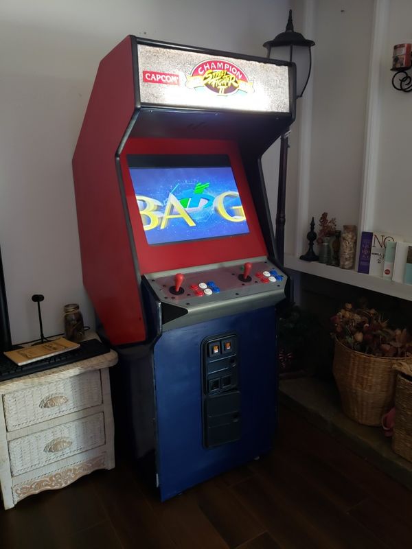 Arcade machine for sale 1000 game for Sale in Artesia, CA OfferUp