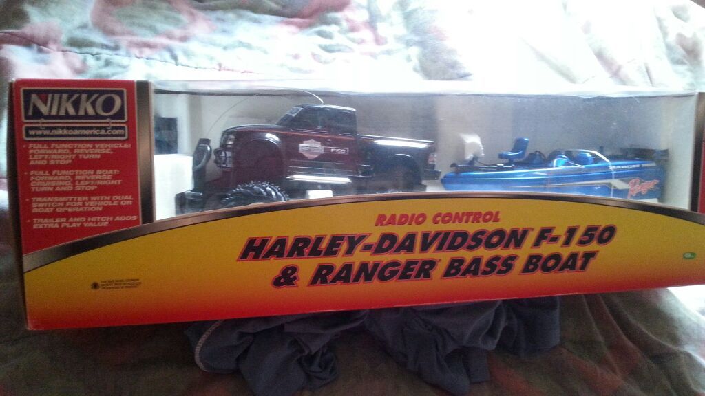 NEW-IN-BOX! MINT CONDITION!! Nikko R/C Harley Davidson F150 & Ranger Bass Boat