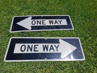 ONE WAY STREET SIGN RETIRED