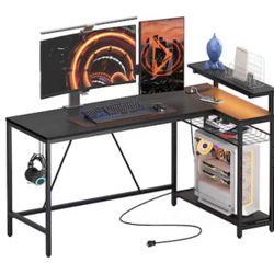 Black Desk