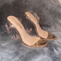 Fashion Nova high heels size 5.5