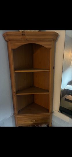 Brown Wooden Book Shelf (there are 2 of them, 50$ each or $100 for both)