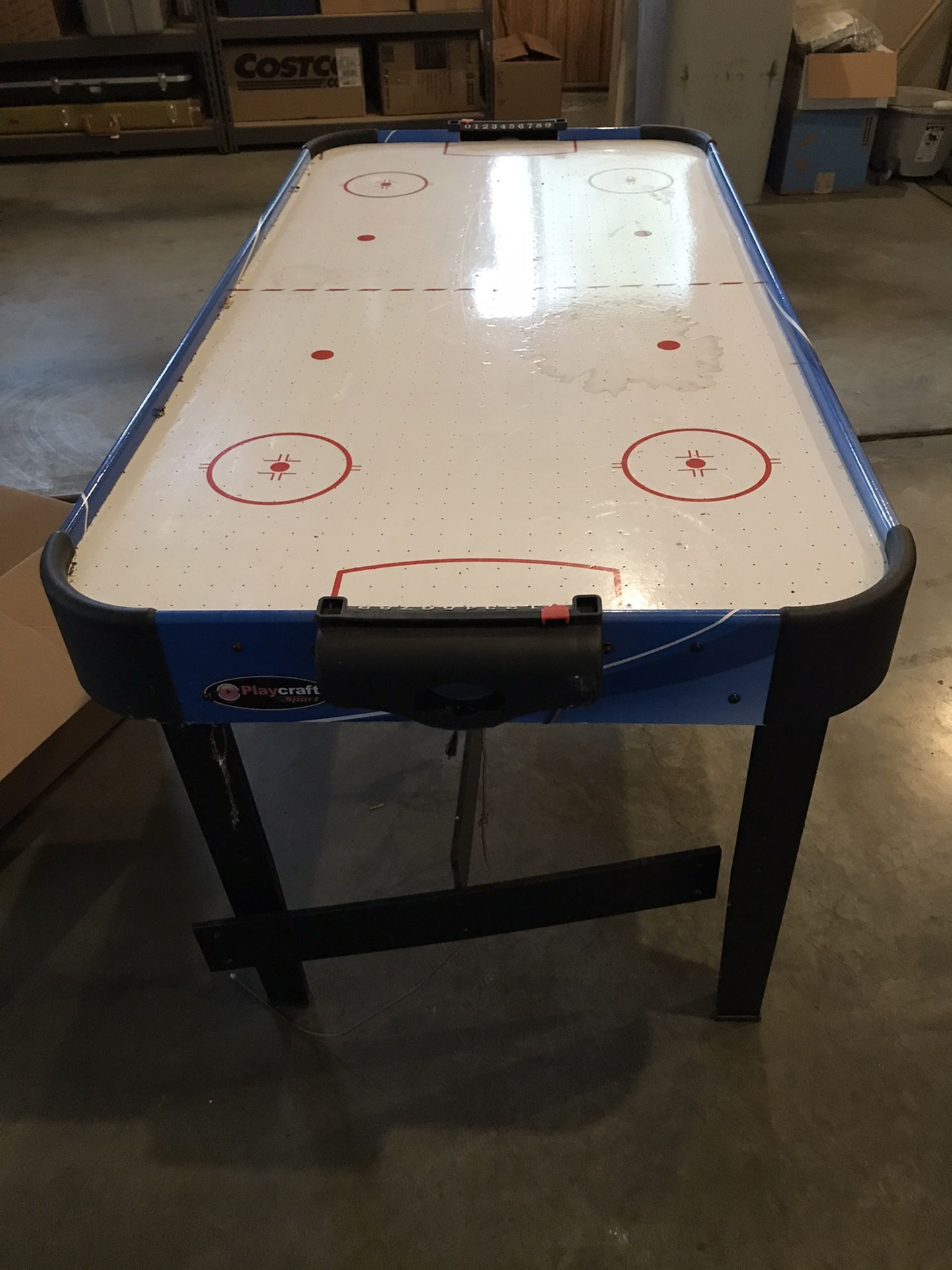 Free Small air hockey table