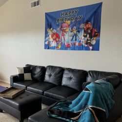 Vegan leather Section Sofa - Black