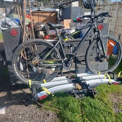 Reliever Hitch 3 Bike Rake New