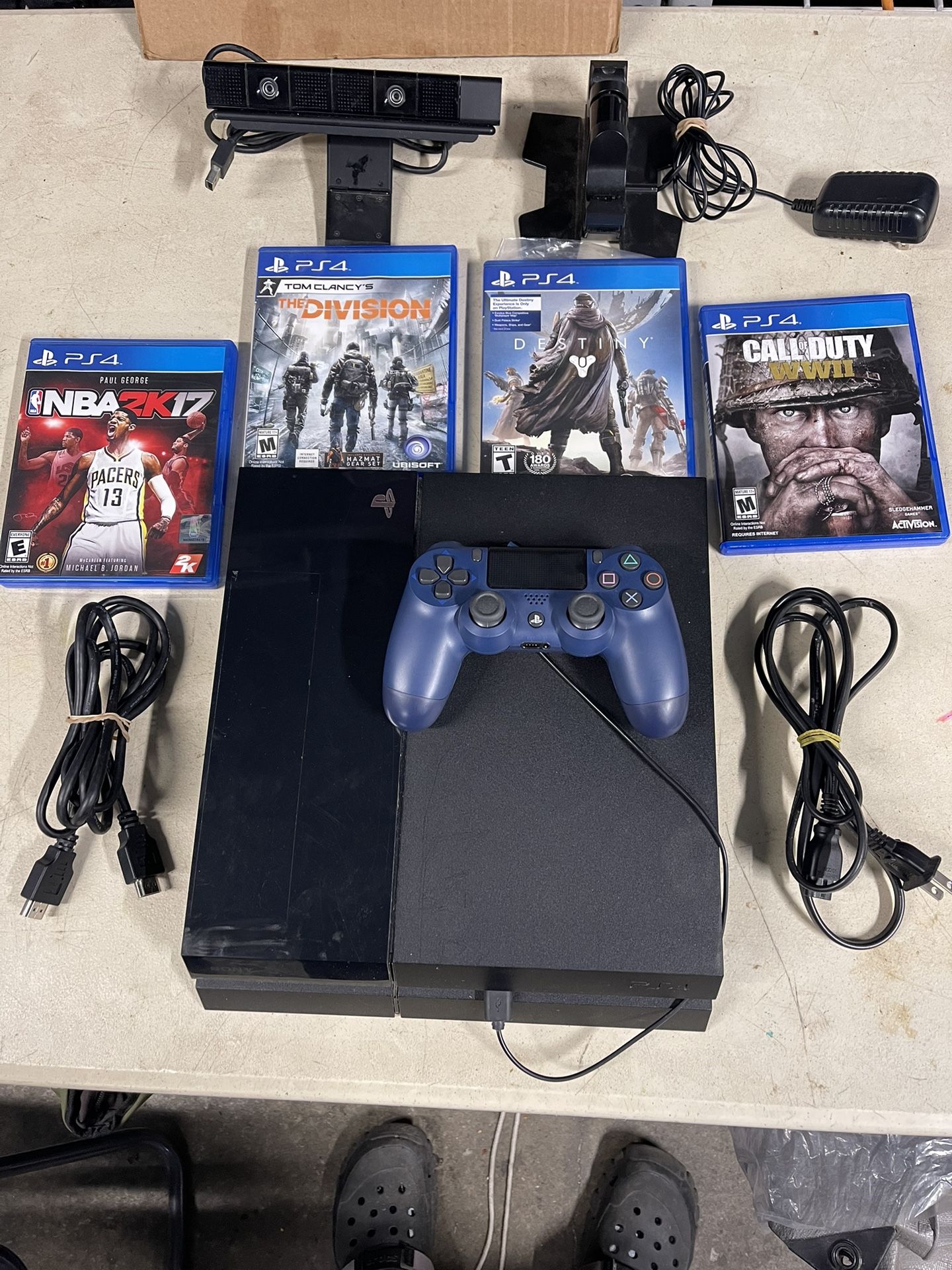 PS4 BUNDLE