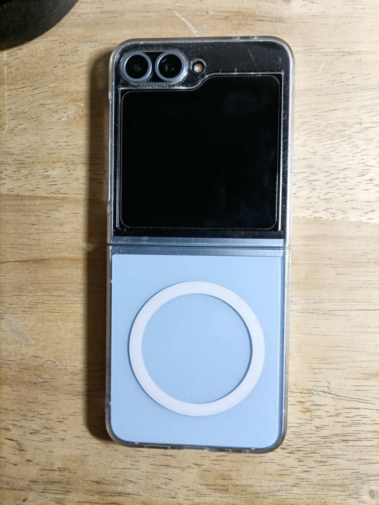 2024 Samsung Galaxy Z Flip blue