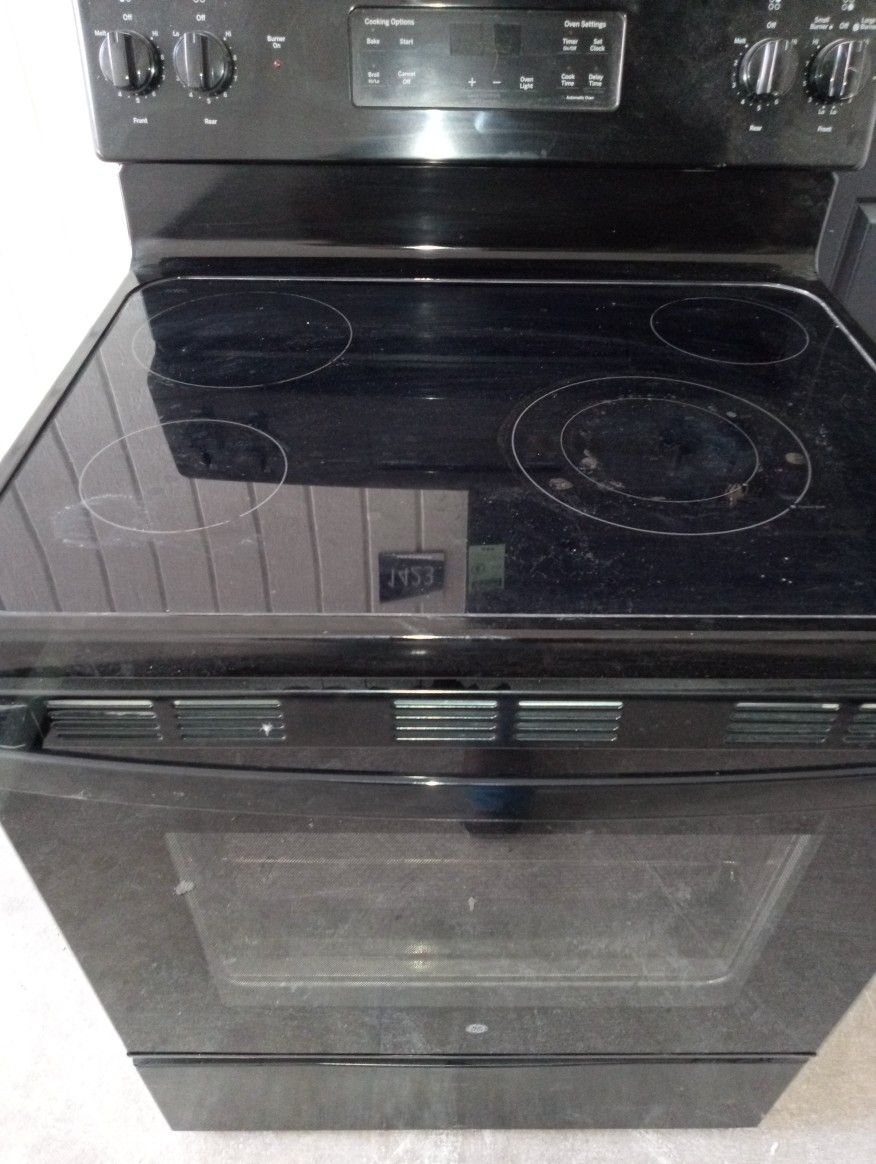 Electric Glass Top Stove for Sale in San Antonio, TX OfferUp