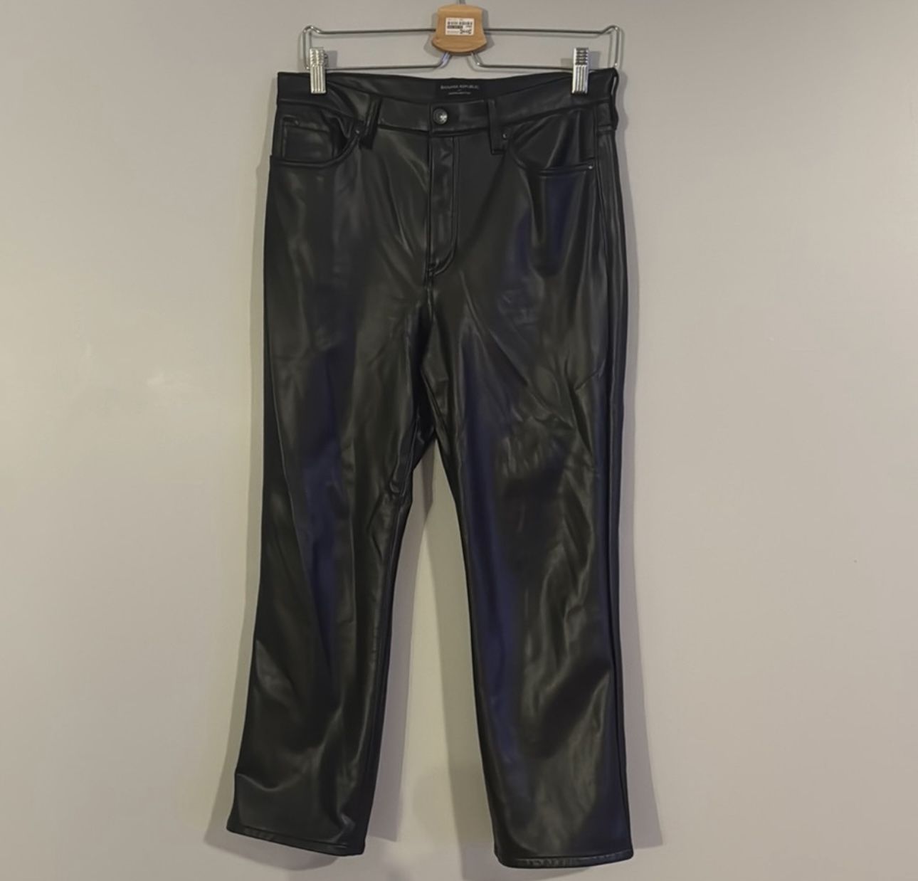 BANANA REPUBLIC BLACK CROPPED BOOT CUT FAUX LEATHER PANTS SIZE 29/8