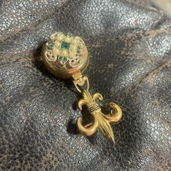 Rare Vintage Coro Pegasus 4 Picture Locket Brooch