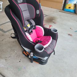 Graco Extend2fit Carseat. Cash Only