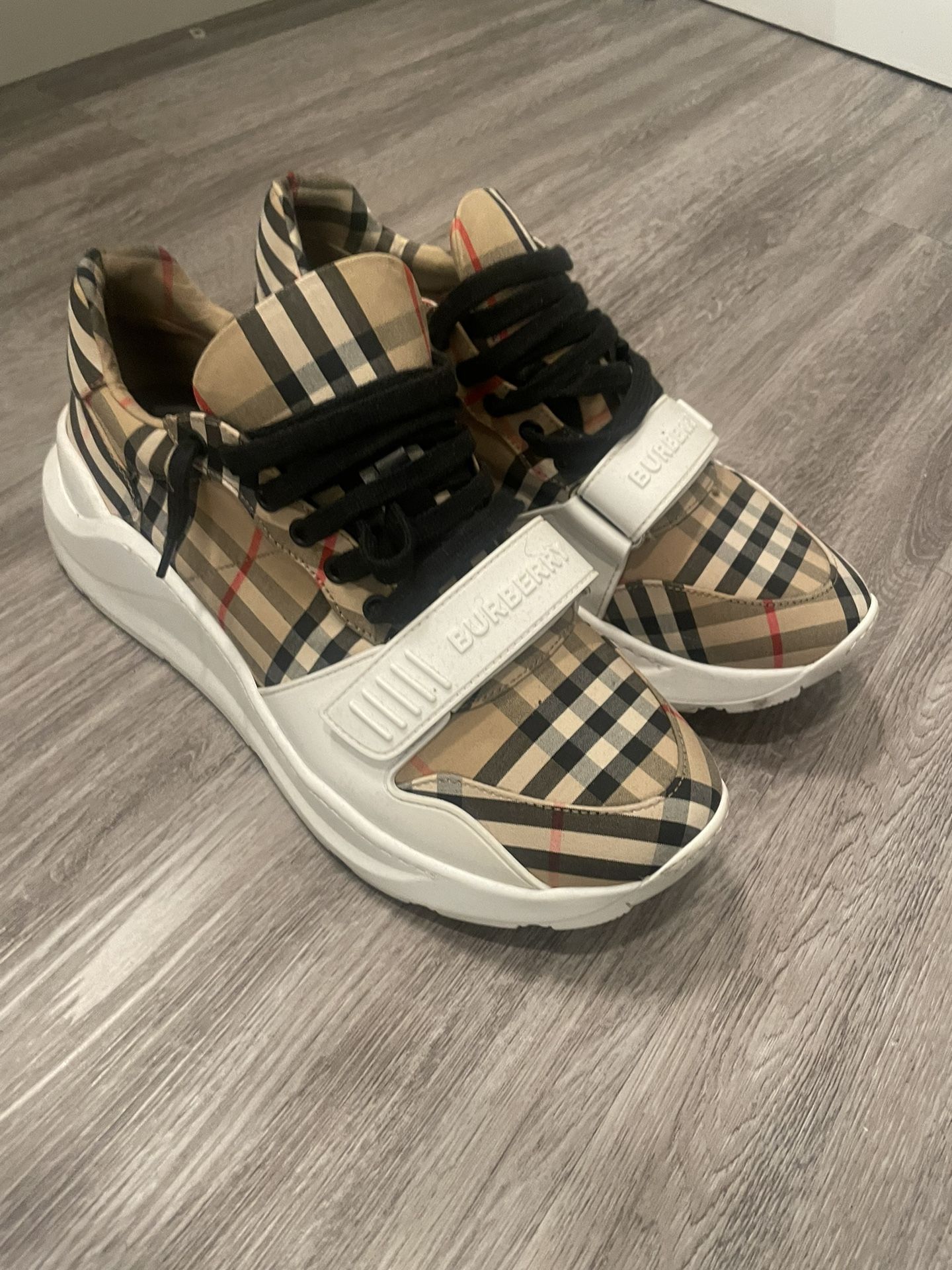 Luxury Burberry Sneakers Sz 11 100% AUTHENTIC!