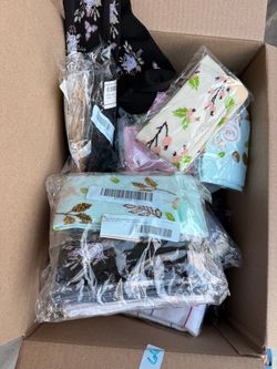 Brand New Women’s Patterned Socks Lot / Variety Pack  40pcs
