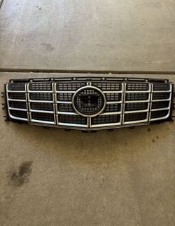 2013-2017 Cadillac XTS front grille No Emblem