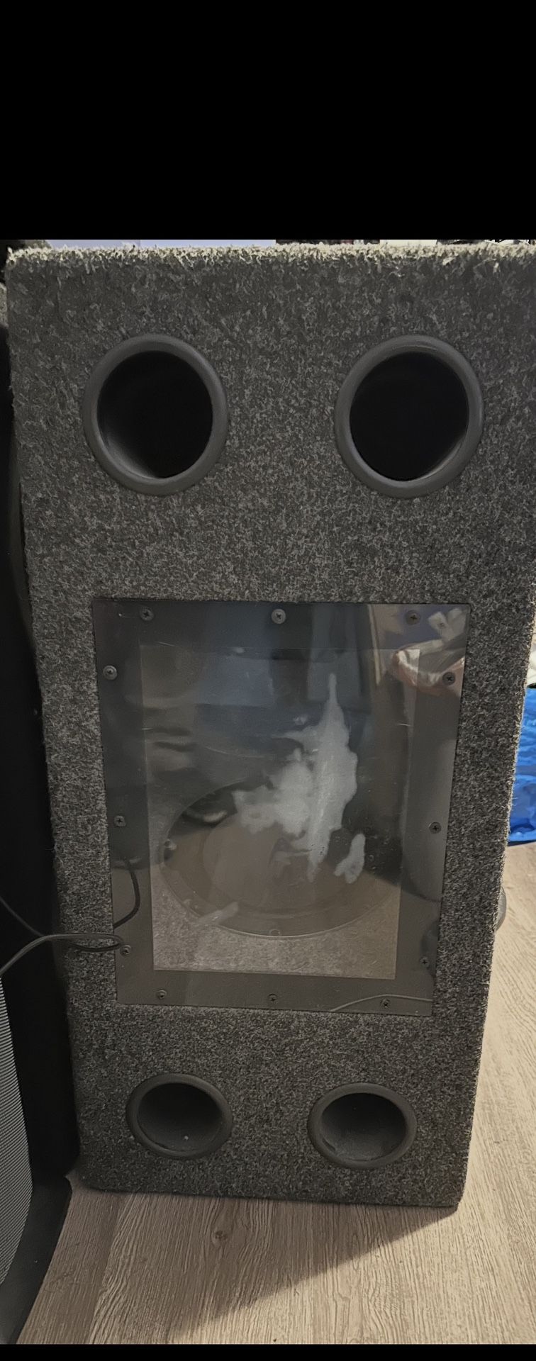 Box Speakers 