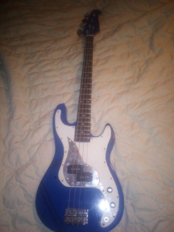 P Bass Guitar
