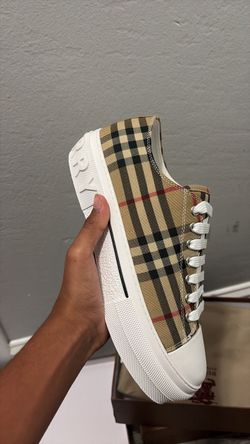 Burberry shoes