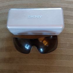 Dkny Sunglasses With Case