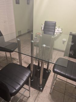 Glass coffee table with 2 end table