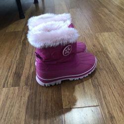 Girls 9/10 Snow boots