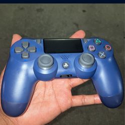 PS4 Controller 9.7/10