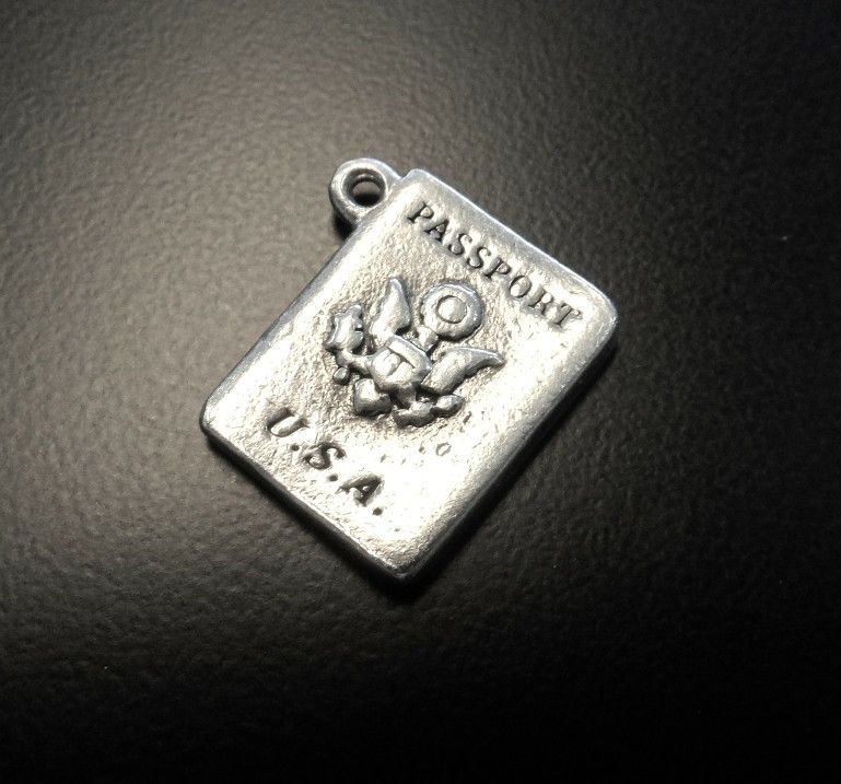 JAMES AVERY PASSPORT CHARM