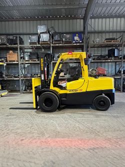 2017 Hyster Forklift 12,000lbs Capacity