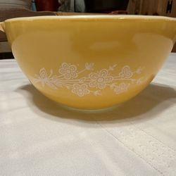 Vintage  Pyrex #441 Butterfly  Gold  Cinderella  Mixing Bowl