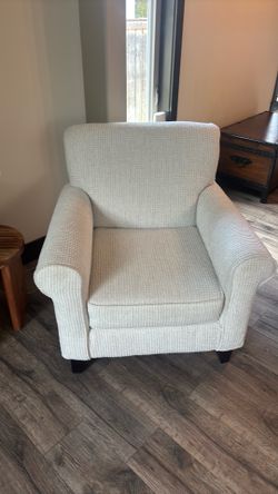 White arm chair purchased 6 months ago. Great condition.
