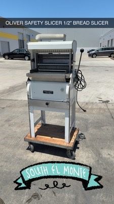 The Oliver 777 Commercial 16" Safety Bakery Bread Loaf Slicer