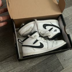 Nike Shoes 