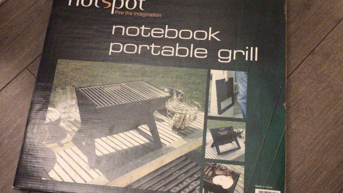 Notebook portable grill