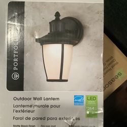 Outdoor Wall Lantern New In Box