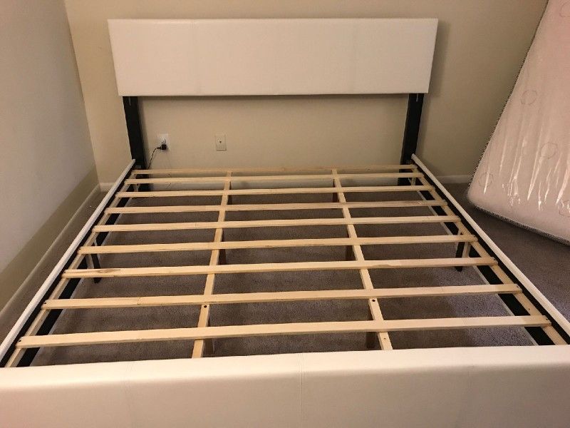 Brand New King Size White Leather Platform Bed Frame (New In Box)