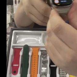 D300-1 Watch With Extra Watch Bands