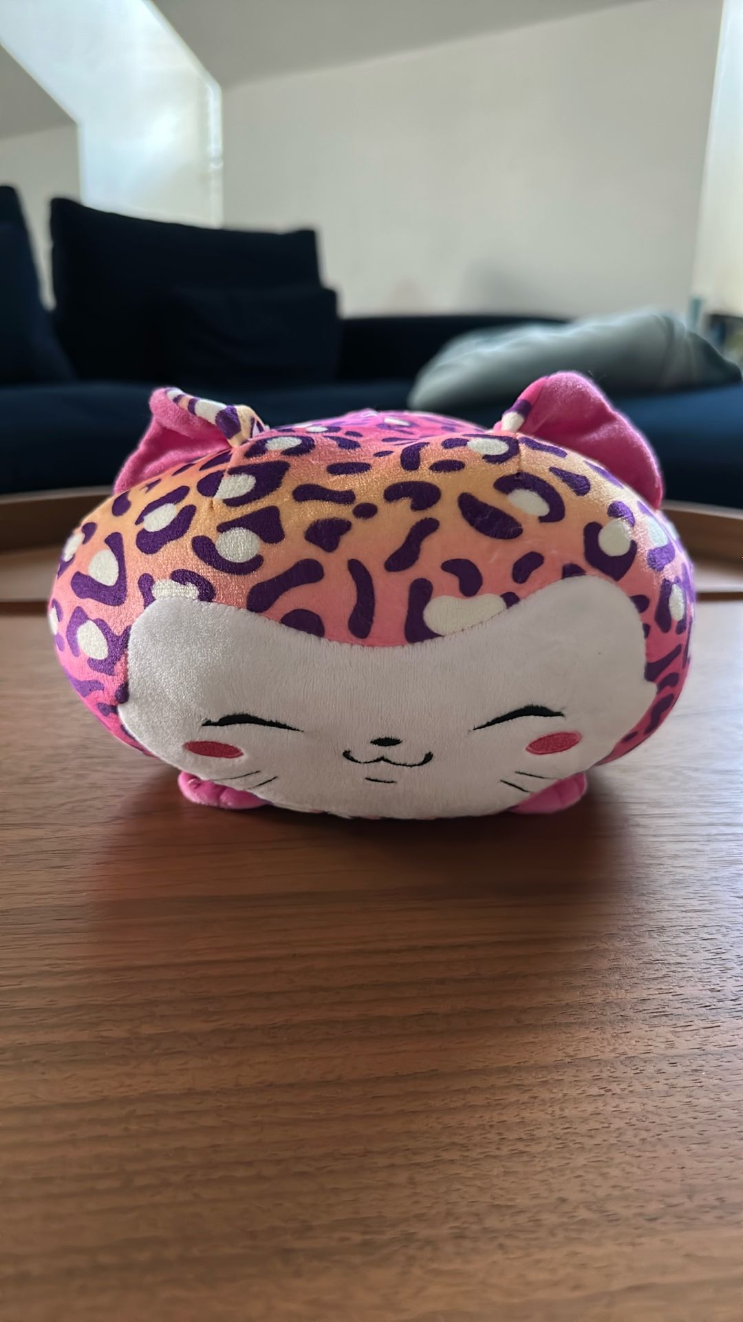 Tweezle the Stretchy Cat Pikmi Pop Surprise