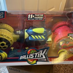 Hot Wheels Ballistik Racer Vehicle Toys Remote control insane Tumbling Stunts