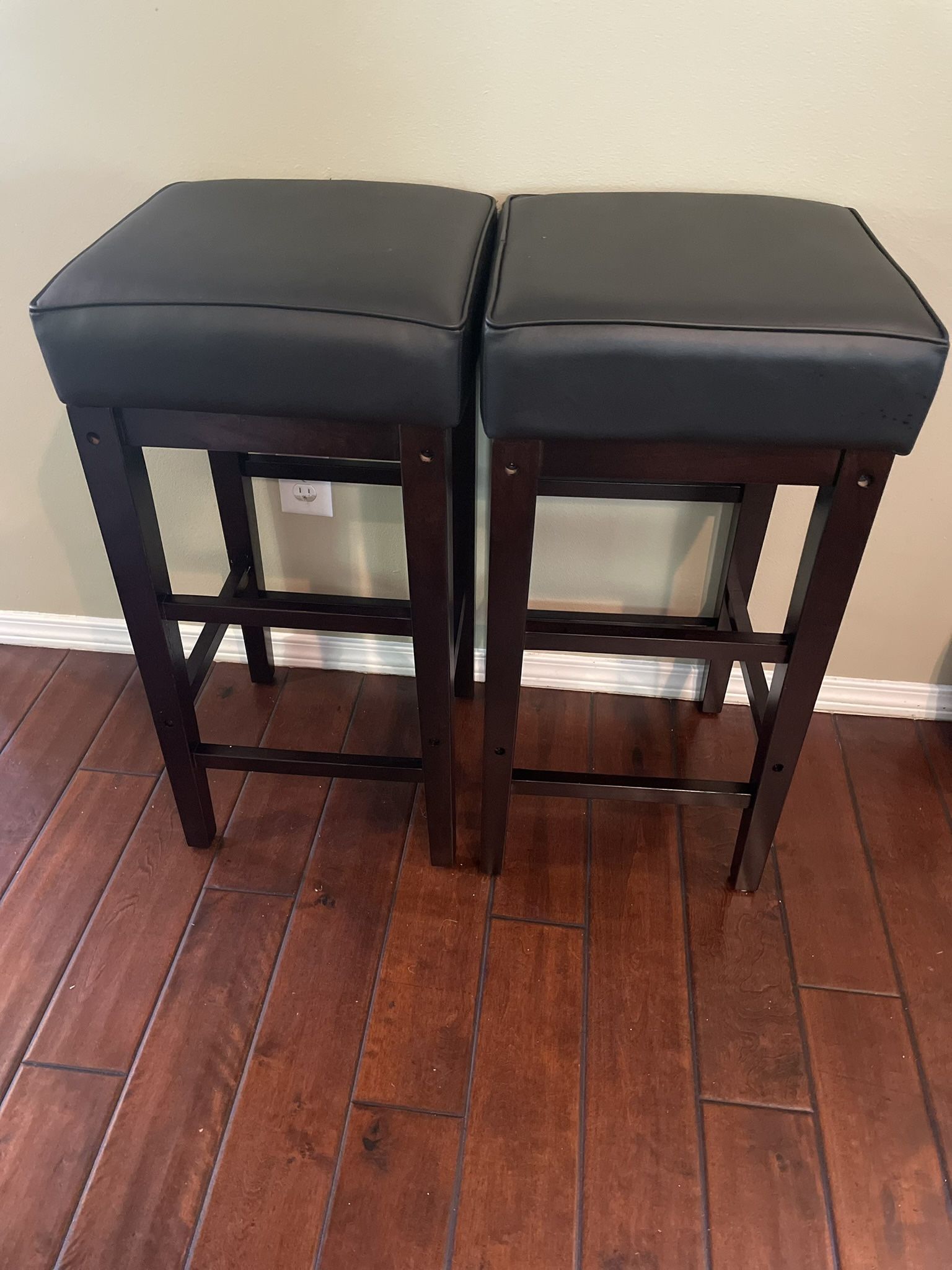 Homelegance Emily 2-pc Bar Stools