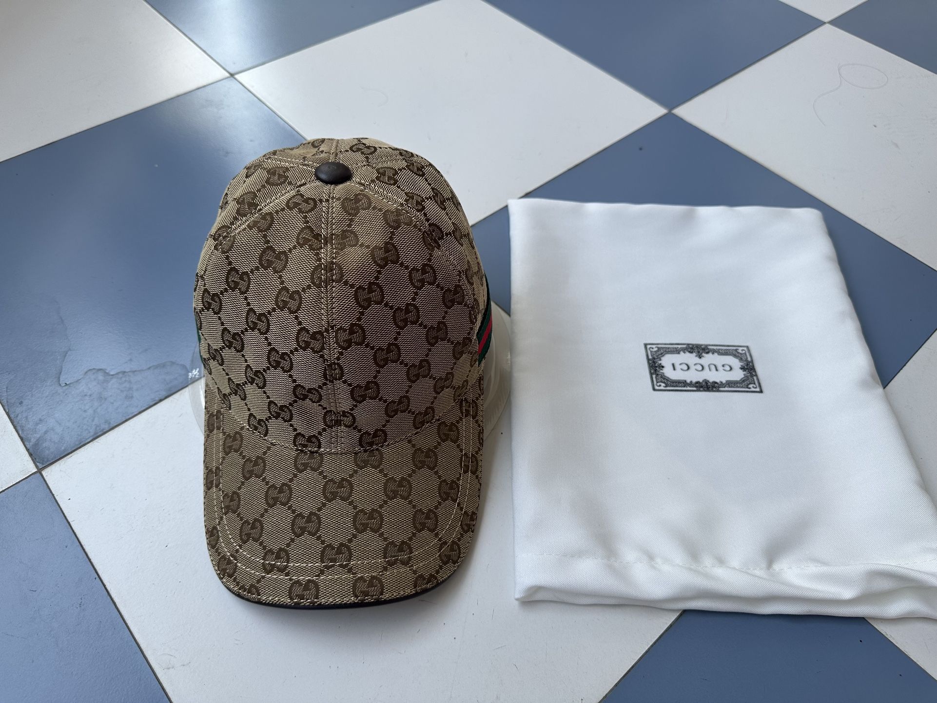 Gucci baseball cap