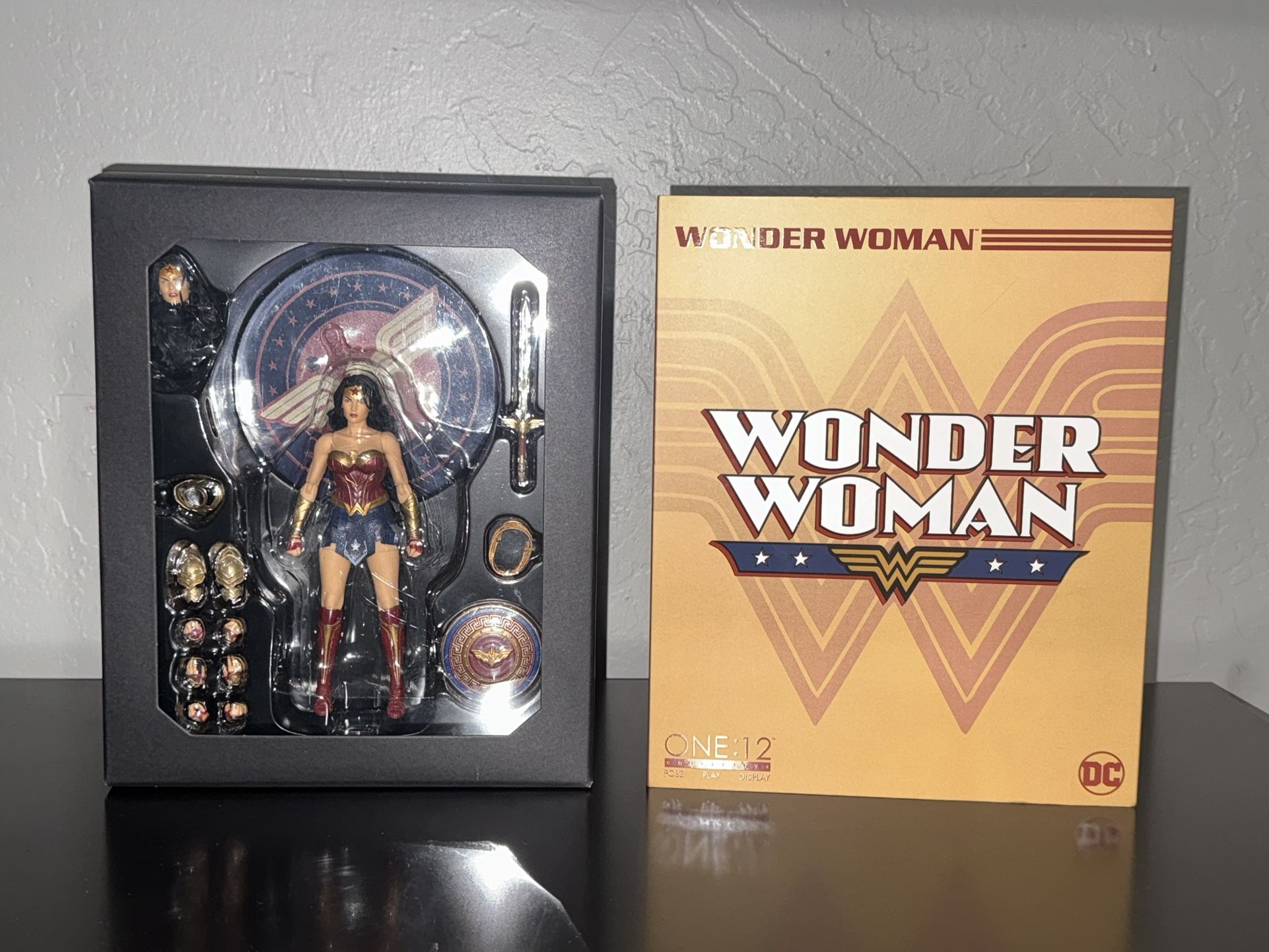 Wonder Woman Figure