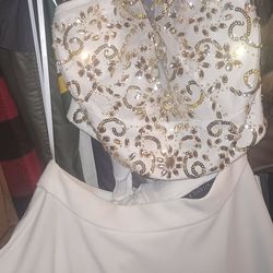 Beautiful NWT White And Gold Sequins Two Piece Ensemble