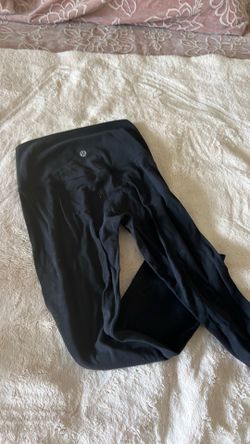Lululemon black leggings size 4