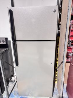 GE Refrigerator Stainless Steel 