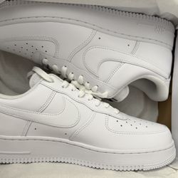 Nike Air Force 1 ‘07 Triple White Size 10.5M/12W