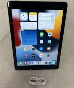APPLE IPAD AIR LIKE NEW