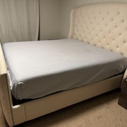 King Size Bedframe + Adjustable Base